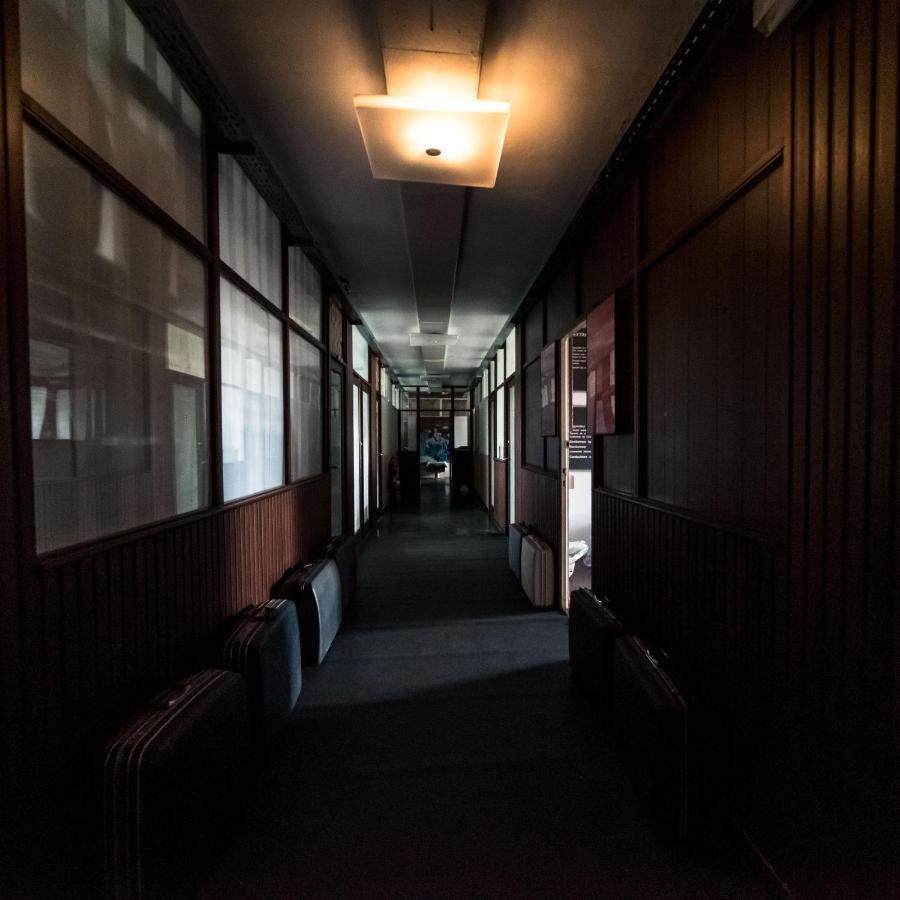 Ghostel 1St - Aventure Alternative - Guest House - Arts-Factory-Experience - For Artists, Makers And Open Minds - Attention, We Are Not A Hotel And Are Not Adapted For Everybody - Read Host Warnings Before Reservation - Www,Providence,Be Asbl Charleroi Eksteriør billede