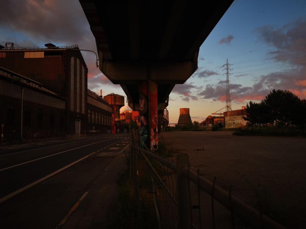 Ghostel 1St - Aventure Alternative - Guest House - Arts-Factory-Experience - For Artists, Makers And Open Minds - Attention, We Are Not A Hotel And Are Not Adapted For Everybody - Read Host Warnings Before Reservation - Www,Providence,Be Asbl Charleroi Eksteriør billede